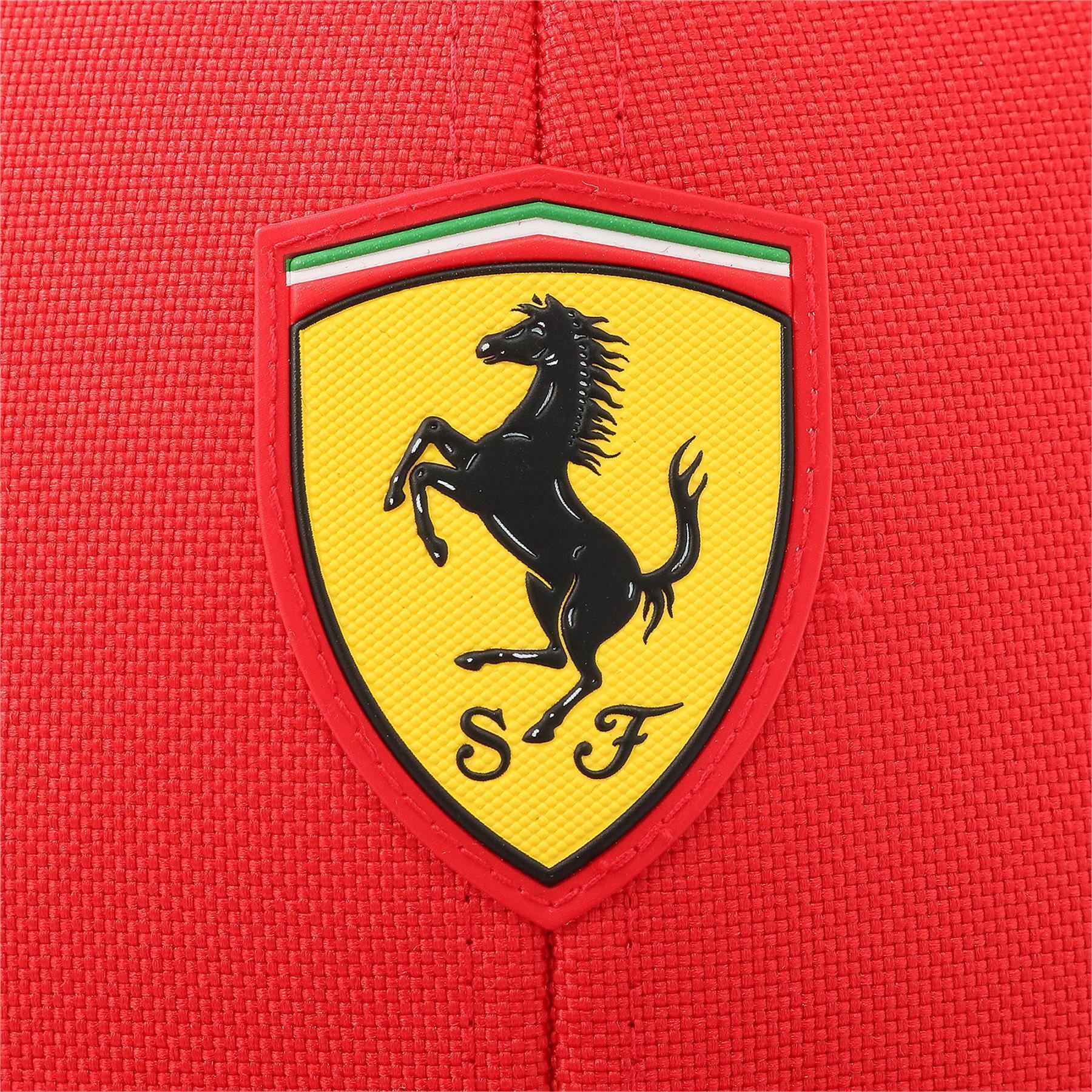 Czapka Ferrari